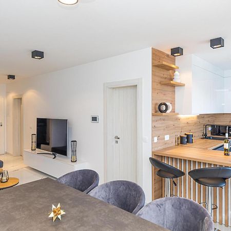 Rooftop New Castel 2023 Kastela Bagian luar foto