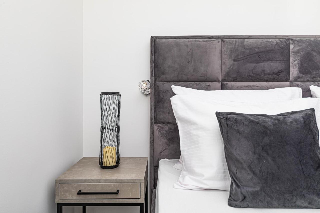 Rooftop New Castel 2023 Kastela Bagian luar foto