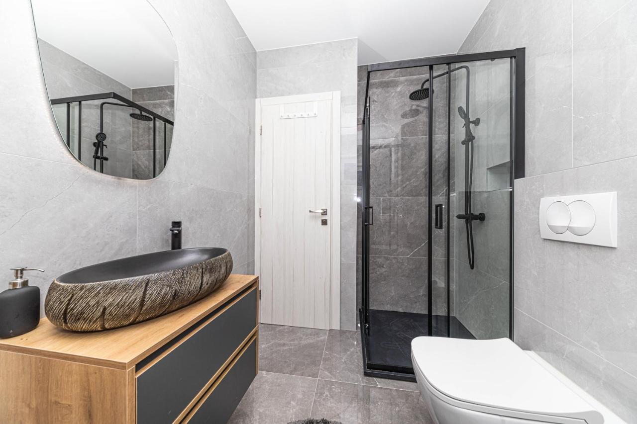 Rooftop New Castel 2023 Kastela Bagian luar foto
