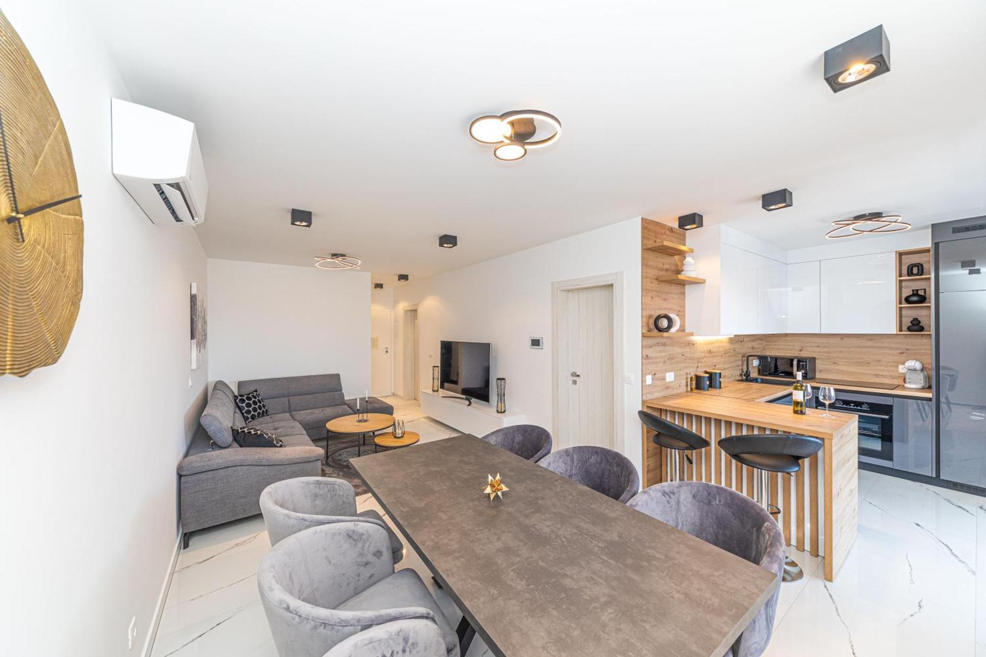 Rooftop New Castel 2023 Kastela Bagian luar foto