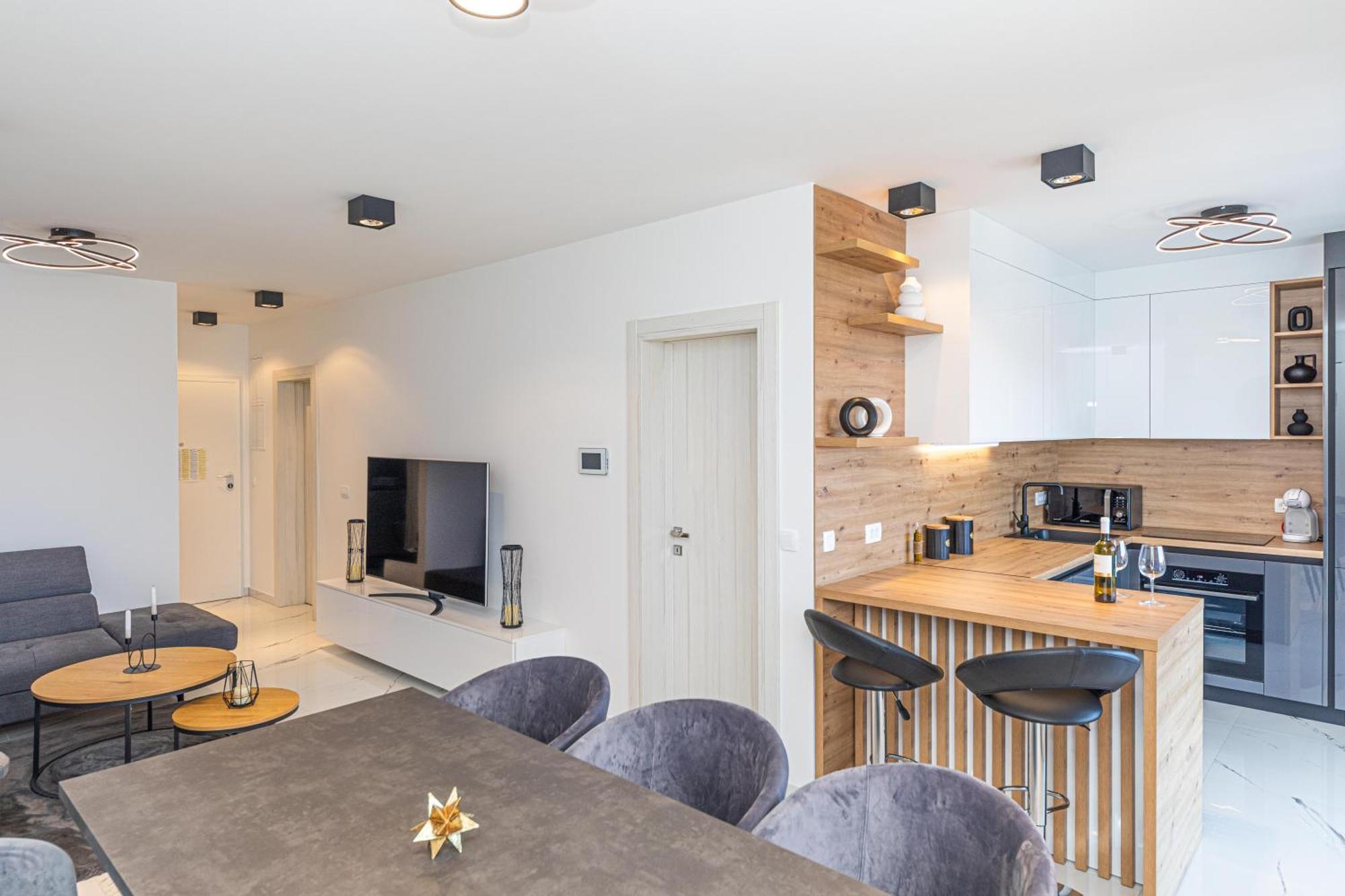 Rooftop New Castel 2023 Kastela Bagian luar foto