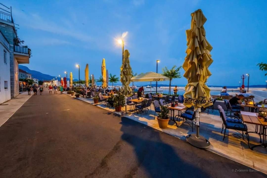 Rooftop New Castel 2023 Kastela Bagian luar foto